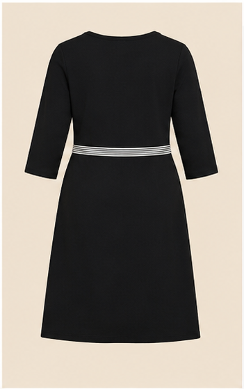 Vestido Negro con Cinturón a Rayas