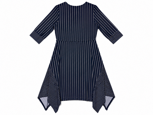 Vestido Cruzado de Rayas con Falda Asimétrica