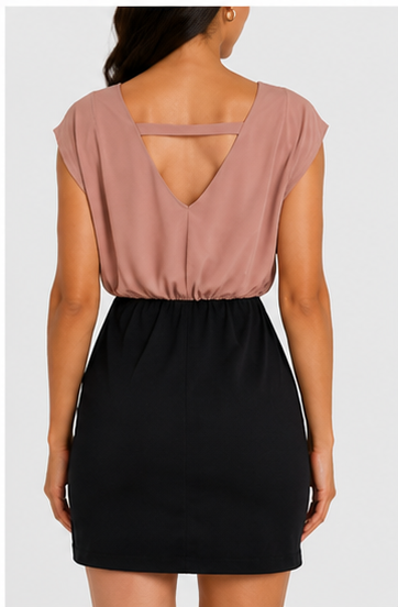 Vestido Bicolor de Escote en V – Rosa Palo y Negro